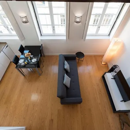 Lovelystay Duque's Mezzanine