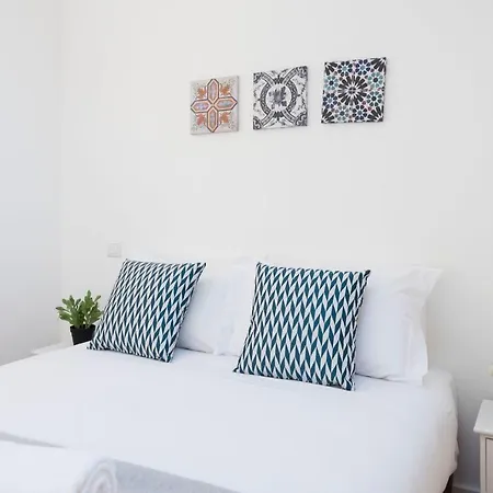 Lovelystay Duque's Mezzanine Appartement *