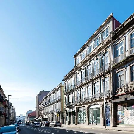 Lovelystay Duque's Mezzanine Appartement